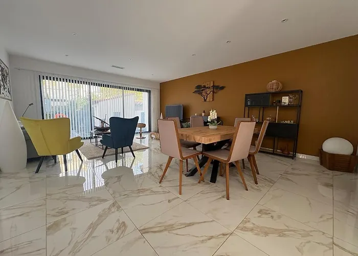 Modern Villa Toulouges